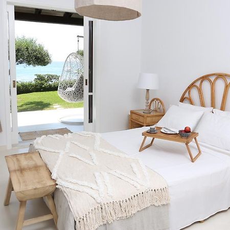 Seafront Calista Beach House With Garden Glyfada  Exterior photo
